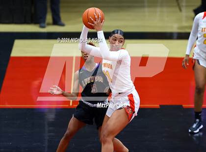 Thumbnail 3 in Lynwood vs. Etiwanda photogallery.