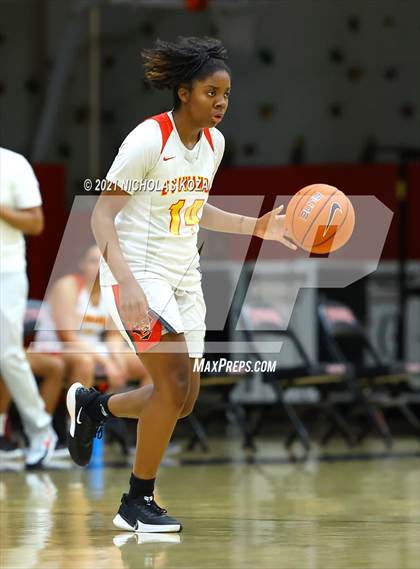Thumbnail 1 in Lynwood vs. Etiwanda photogallery.
