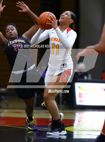 Thumbnail 1 in Lynwood vs. Etiwanda photogallery.