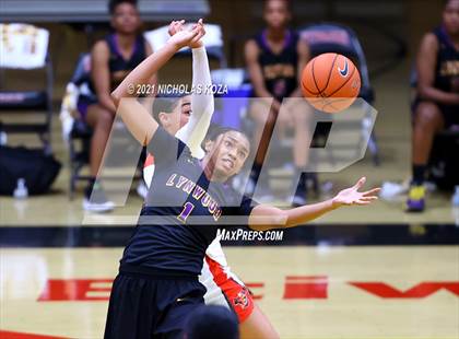 Thumbnail 3 in Lynwood vs. Etiwanda photogallery.
