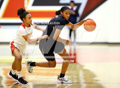 Thumbnail 1 in Lynwood vs. Etiwanda photogallery.