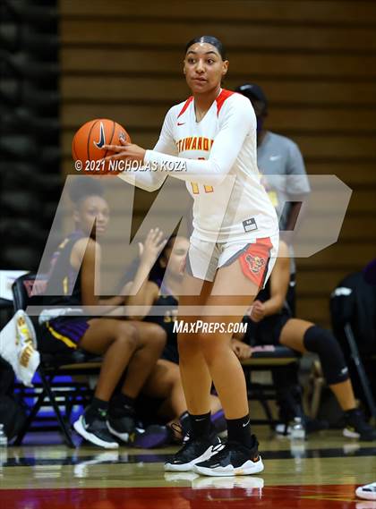 Thumbnail 3 in Lynwood vs. Etiwanda photogallery.