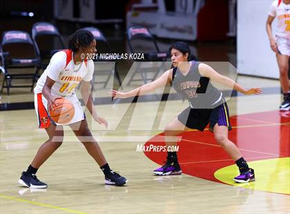 Thumbnail 3 in Lynwood vs. Etiwanda photogallery.