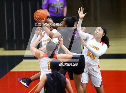 Thumbnail 3 in Lynwood vs. Etiwanda photogallery.