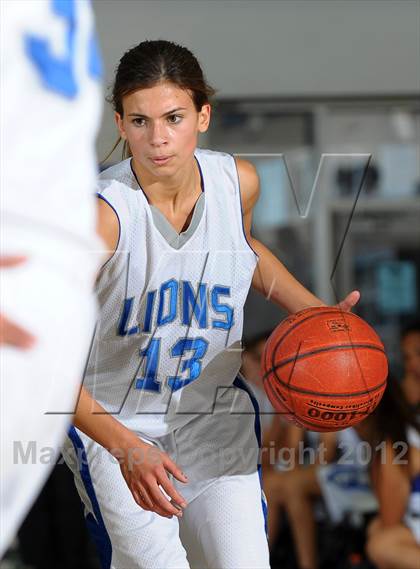 Thumbnail 2 in Dana Hills vs. Cathedral City (MaxPreps Holiday Classic) photogallery.