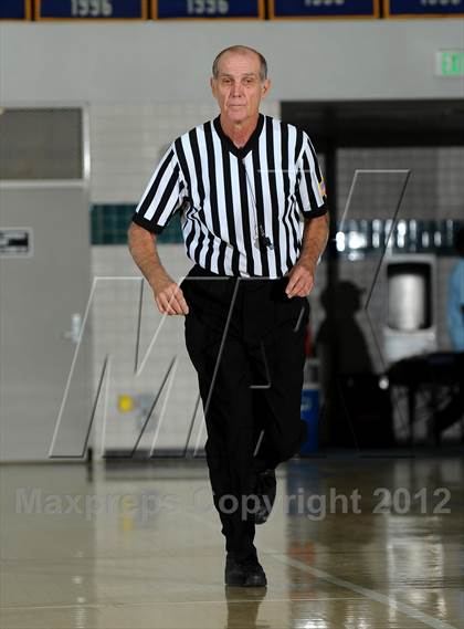 Thumbnail 1 in Dana Hills vs. Cathedral City (MaxPreps Holiday Classic) photogallery.