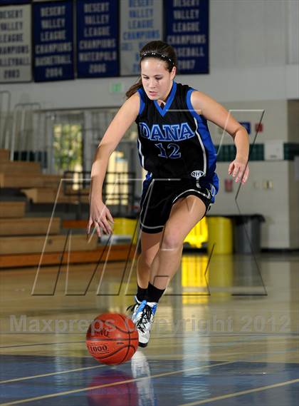 Thumbnail 1 in Dana Hills vs. Cathedral City (MaxPreps Holiday Classic) photogallery.