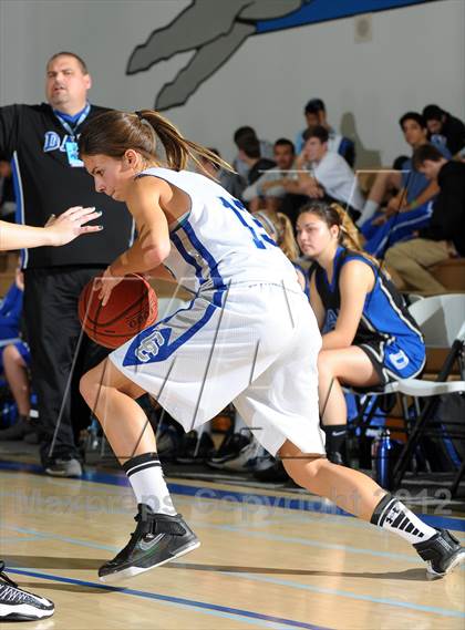 Thumbnail 3 in Dana Hills vs. Cathedral City (MaxPreps Holiday Classic) photogallery.