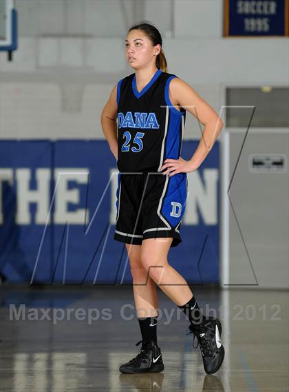 Thumbnail 2 in Dana Hills vs. Cathedral City (MaxPreps Holiday Classic) photogallery.
