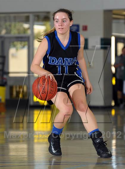 Thumbnail 3 in Dana Hills vs. Cathedral City (MaxPreps Holiday Classic) photogallery.