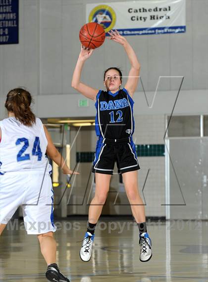 Thumbnail 1 in Dana Hills vs. Cathedral City (MaxPreps Holiday Classic) photogallery.
