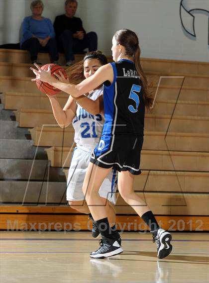 Thumbnail 3 in Dana Hills vs. Cathedral City (MaxPreps Holiday Classic) photogallery.