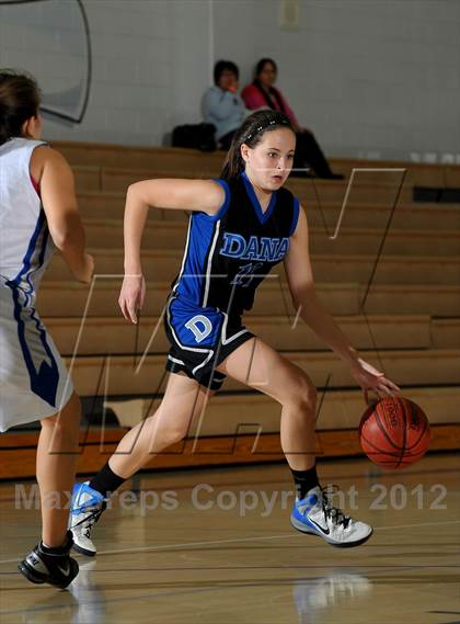 Thumbnail 3 in Dana Hills vs. Cathedral City (MaxPreps Holiday Classic) photogallery.