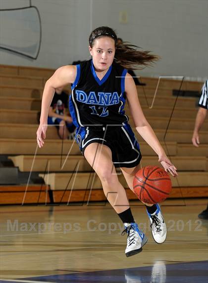 Thumbnail 1 in Dana Hills vs. Cathedral City (MaxPreps Holiday Classic) photogallery.