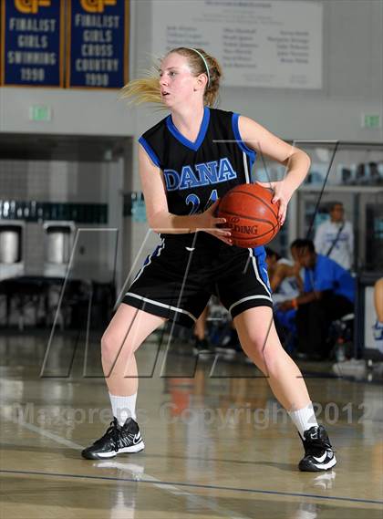 Thumbnail 1 in Dana Hills vs. Cathedral City (MaxPreps Holiday Classic) photogallery.