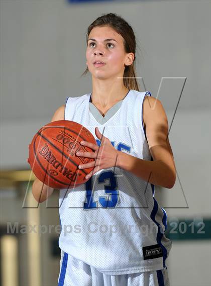Thumbnail 1 in Dana Hills vs. Cathedral City (MaxPreps Holiday Classic) photogallery.
