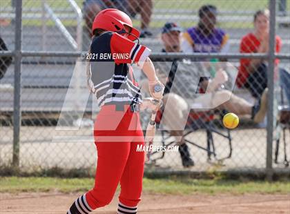 Thumbnail 3 in Cedartown vs Hampton (GHSA 4A Round 1 Playoff) photogallery.