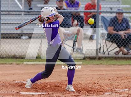 Thumbnail 3 in Cedartown vs Hampton (GHSA 4A Round 1 Playoff) photogallery.