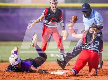 Thumbnail 3 in Cedartown vs Hampton (GHSA 4A Round 1 Playoff) photogallery.