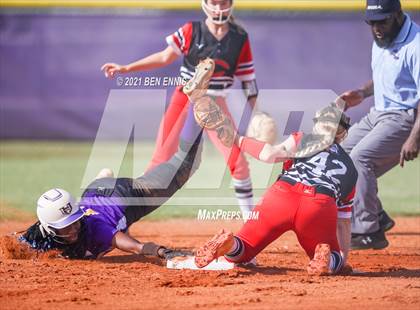 Thumbnail 1 in Cedartown vs Hampton (GHSA 4A Round 1 Playoff) photogallery.