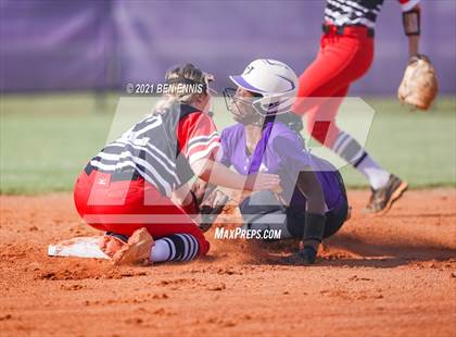 Thumbnail 3 in Cedartown vs Hampton (GHSA 4A Round 1 Playoff) photogallery.