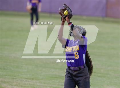 Thumbnail 3 in Cedartown vs Hampton (GHSA 4A Round 1 Playoff) photogallery.