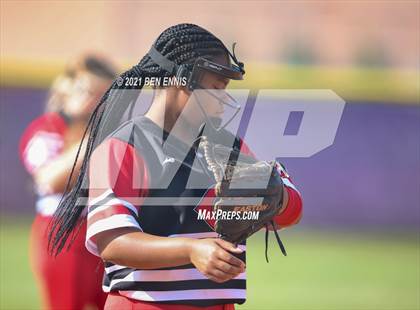 Thumbnail 3 in Cedartown vs Hampton (GHSA 4A Round 1 Playoff) photogallery.
