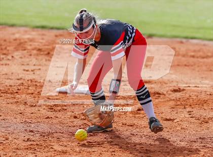 Thumbnail 2 in Cedartown vs Hampton (GHSA 4A Round 1 Playoff) photogallery.