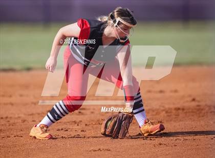 Thumbnail 2 in Cedartown vs Hampton (GHSA 4A Round 1 Playoff) photogallery.