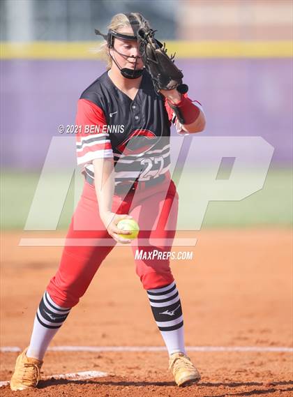 Thumbnail 1 in Cedartown vs Hampton (GHSA 4A Round 1 Playoff) photogallery.