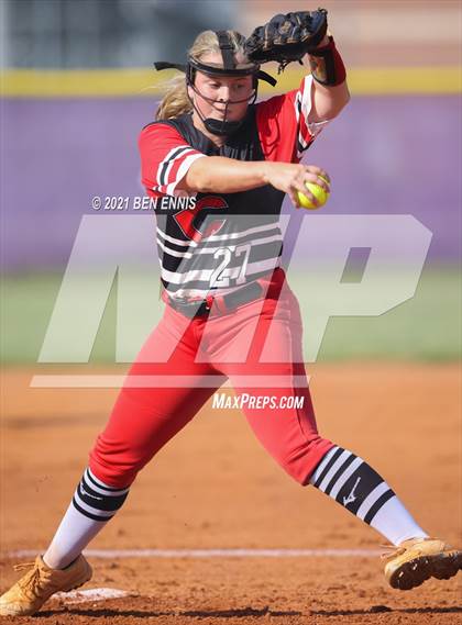 Thumbnail 2 in Cedartown vs Hampton (GHSA 4A Round 1 Playoff) photogallery.