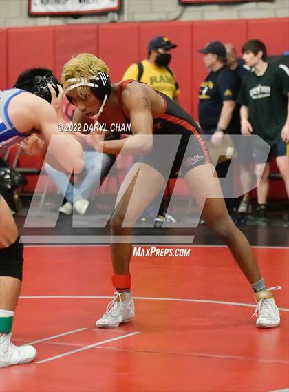Thumbnail 2 in Alta Loma vs Patriot & Claremont (CIF Southern Section Wrestling Championships) photogallery.