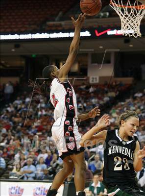 Thumbnail 3 in Kennedale vs West OSO (UIL 3A Semifinals) photogallery.