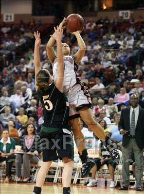 Thumbnail 2 in Kennedale vs West OSO (UIL 3A Semifinals) photogallery.