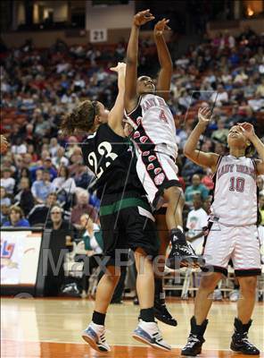 Thumbnail 1 in Kennedale vs West OSO (UIL 3A Semifinals) photogallery.