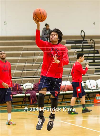 Thumbnail 1 in Jefferson vs Mountain View (Joe Cascio Holiday Classic) photogallery.