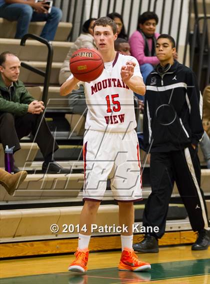 Thumbnail 1 in Jefferson vs Mountain View (Joe Cascio Holiday Classic) photogallery.