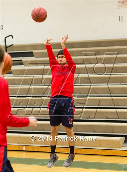 Thumbnail 3 in Jefferson vs Mountain View (Joe Cascio Holiday Classic) photogallery.