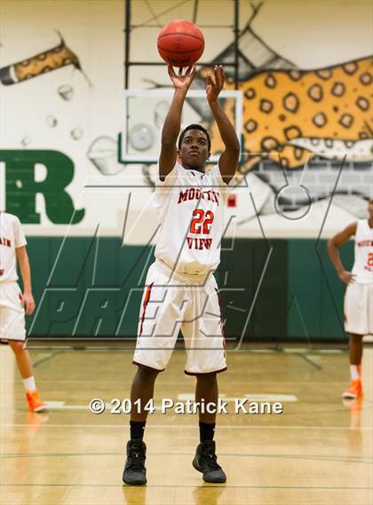 Thumbnail 2 in Jefferson vs Mountain View (Joe Cascio Holiday Classic) photogallery.