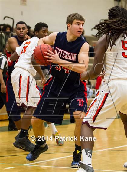 Thumbnail 2 in Jefferson vs Mountain View (Joe Cascio Holiday Classic) photogallery.