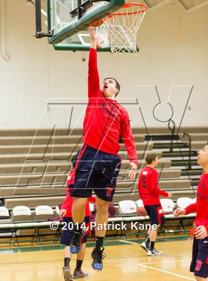 Thumbnail 3 in Jefferson vs Mountain View (Joe Cascio Holiday Classic) photogallery.