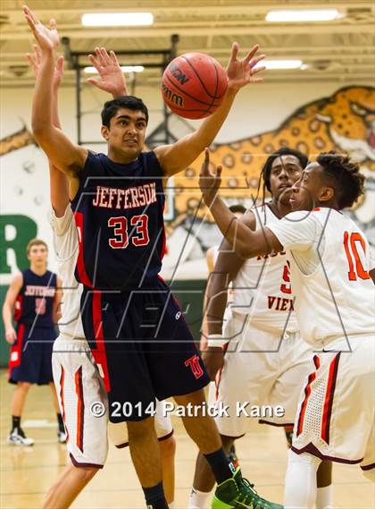 Thumbnail 1 in Jefferson vs Mountain View (Joe Cascio Holiday Classic) photogallery.