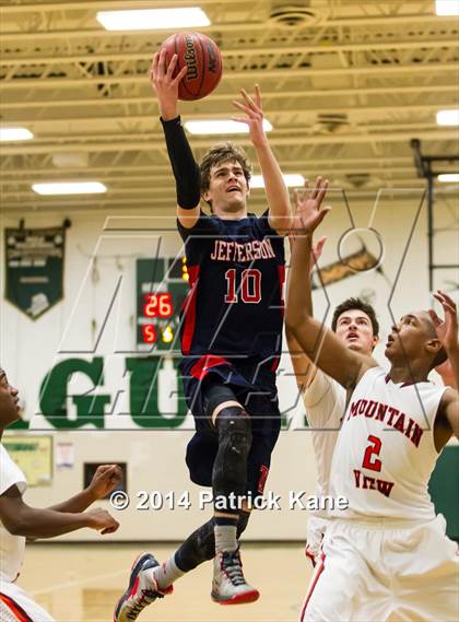 Thumbnail 2 in Jefferson vs Mountain View (Joe Cascio Holiday Classic) photogallery.