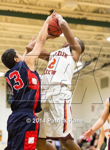 Thumbnail 3 in Jefferson vs Mountain View (Joe Cascio Holiday Classic) photogallery.
