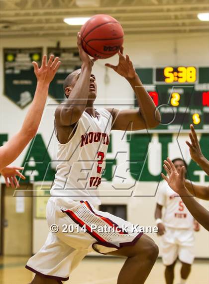 Thumbnail 2 in Jefferson vs Mountain View (Joe Cascio Holiday Classic) photogallery.