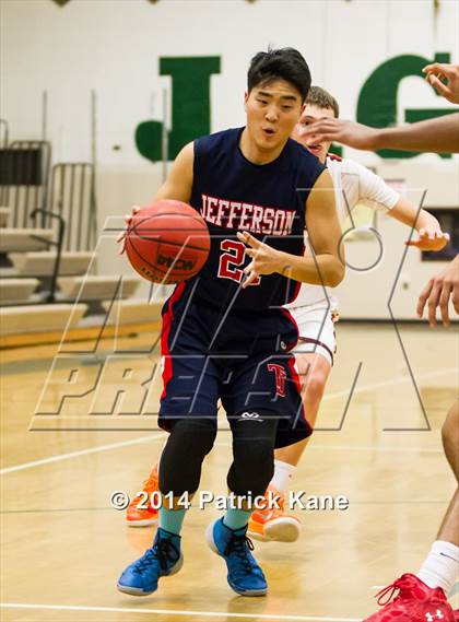 Thumbnail 3 in Jefferson vs Mountain View (Joe Cascio Holiday Classic) photogallery.