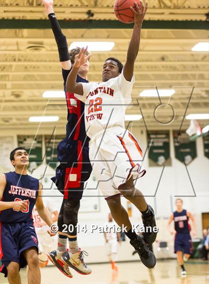 Thumbnail 3 in Jefferson vs Mountain View (Joe Cascio Holiday Classic) photogallery.