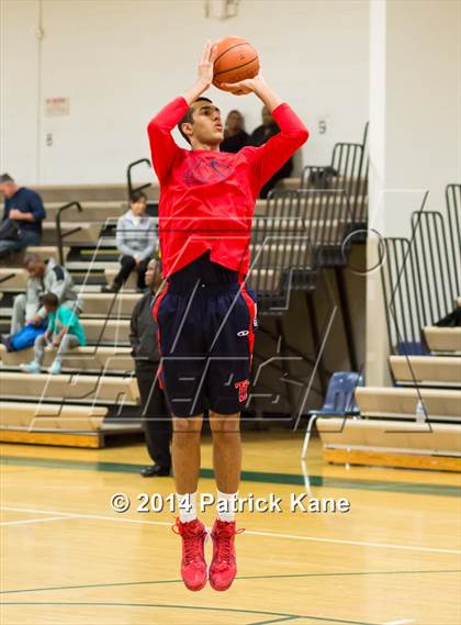 Thumbnail 1 in Jefferson vs Mountain View (Joe Cascio Holiday Classic) photogallery.