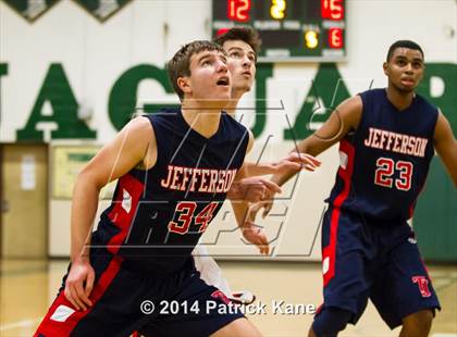 Thumbnail 2 in Jefferson vs Mountain View (Joe Cascio Holiday Classic) photogallery.