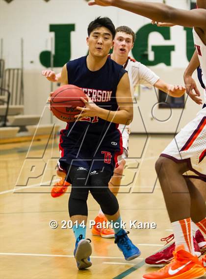 Thumbnail 1 in Jefferson vs Mountain View (Joe Cascio Holiday Classic) photogallery.